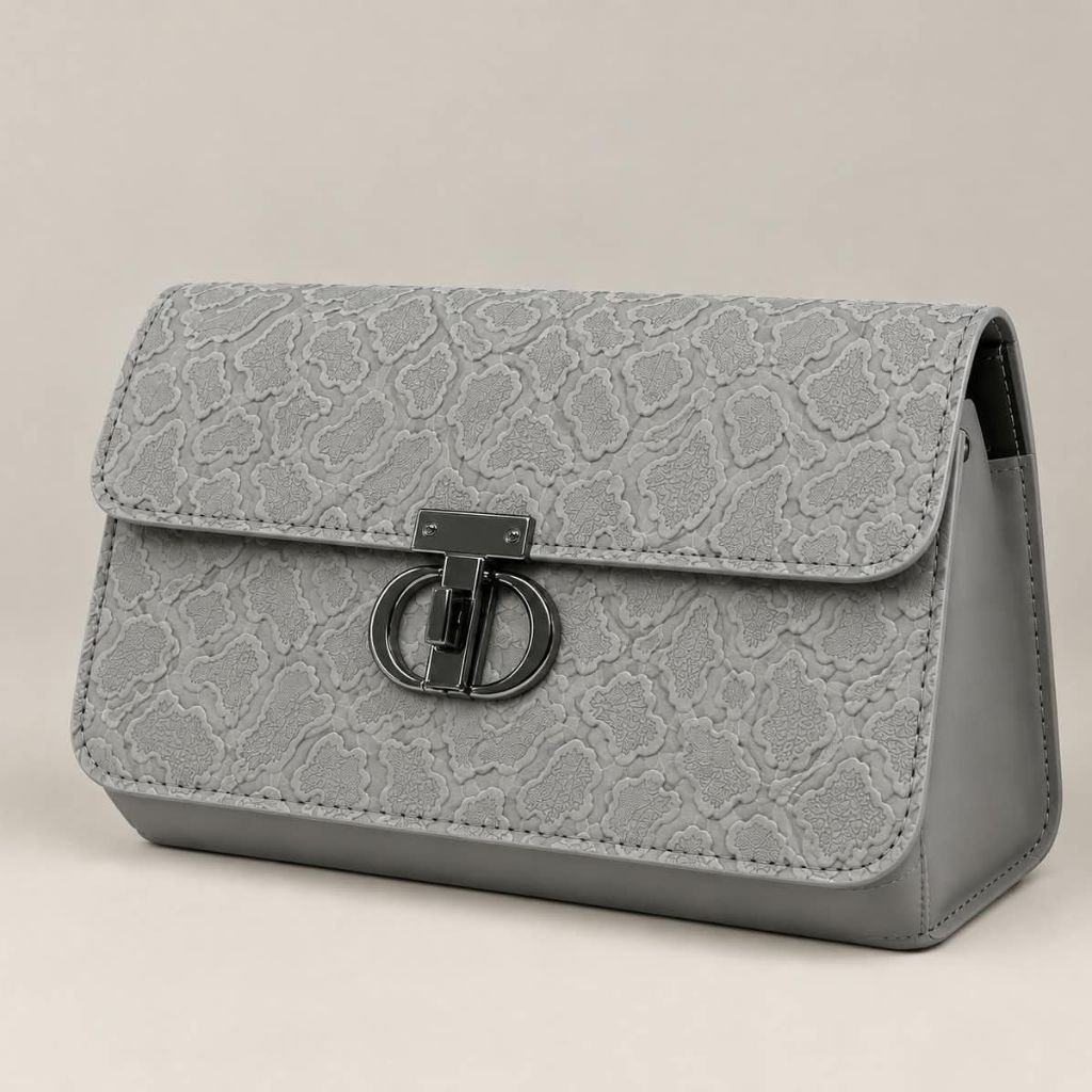 Elegant Patterned Clasp Shoulder Bag